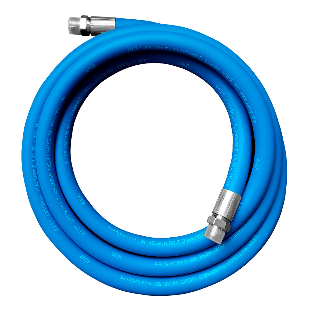 MANGUERA COMBUSTIBLE LÍQUIDO AZUL DE 3/4 PULGADAS POR 4 METROS DE LARGO CON COPLE MACHO FIJO